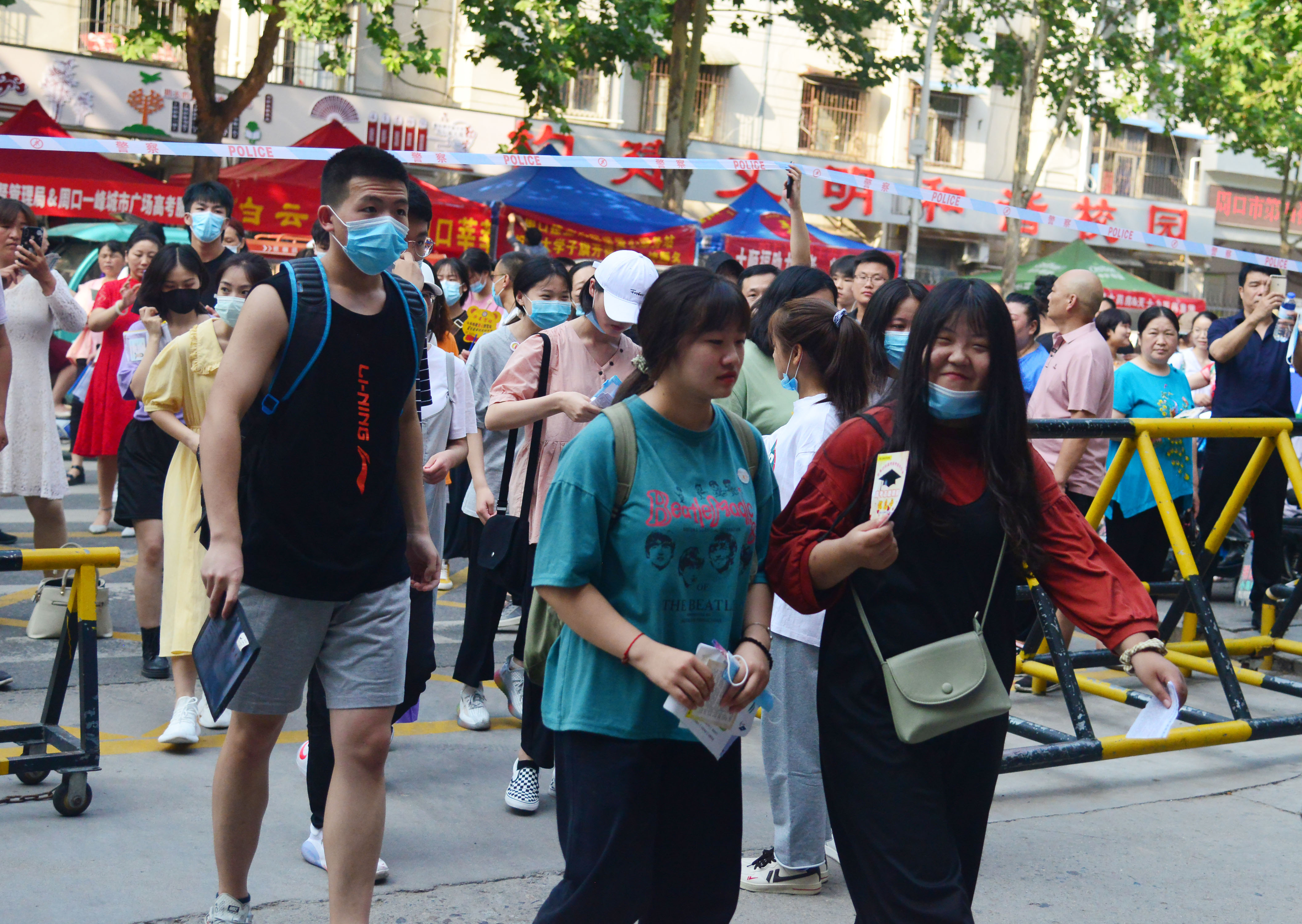 開(kāi)考！加油，后浪們！